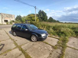 Blau Gebraucht 2000 VW Bora Limousine | 1.900 € (Fairer Preis)