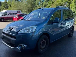 Blau Gebraucht 2010 Peugeot Partner Tepee Van / Kleinbus | 3.550 € (Guter Preis)