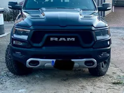 Schwarz Gebraucht 2019 Dodge Ram Abholung | 40.000 € (Guter Preis)