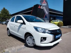 Weiß Gebraucht 2022 Mitsubishi Space Star Select Limousine | 9.790 € (Fairer Preis)