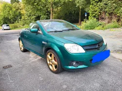 Grün Gebraucht 2012 Opel Tigra Cabrio | 1.399 €