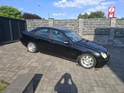 Schwarz Gebraucht 2003 Mercedes C220 Limousine | 2.300 €