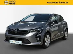 Grau Gebraucht 2025 Renault Clio V Evolution Limousine | 17.870 € (Guter Preis)