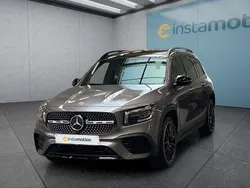 Grau Gebraucht 2022 Mercedes GLB220 SUV | 44.399 € (Etwas zu teuer)