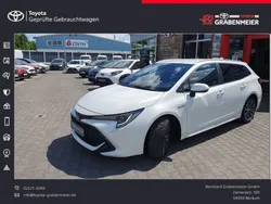 Weiß Gebraucht 2021 Toyota Corolla Team Kombi | 25.650 € (Fairer Preis)