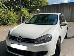 Weiß Gebraucht 2010 VW Golf VI Limousine | 3.799 € (Fairer Preis)