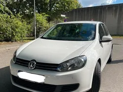 Weiß Gebraucht 2010 VW Golf VI Limousine | 3.799 € (Fairer Preis)