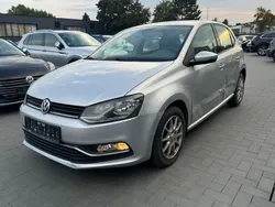 Silber Gebraucht 2016 VW Polo Comfortline Limousine | 5.990 € (Superpreis)