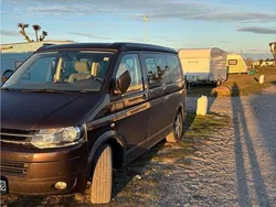 Braun Gebraucht 2012 VW T5 Beach Van | 24.999 €