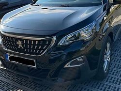Schwarz Gebraucht 2017 Peugeot 3008 Active SUV | 10.600 € (Fairer Preis)