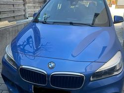 Blau Gebraucht 2016 BMW 220 Gran Tourer Van / Kleinbus | 15.200 € (Fairer Preis)