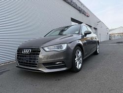 Grau Gebraucht 2013 Audi A3 Ambition Kleinwagen | 12.000 € (Fairer Preis)