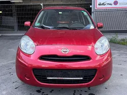 Rot Gebraucht 2013 Nissan Micra Tekna Kleinwagen | 2.200 € (Fairer Preis)