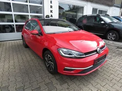 Rot Gebraucht 2018 VW Golf VII Join Limousine | 14.900 € (Superpreis)