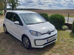 Weiß Gebraucht 2022 VW e-up! Style Kleinwagen | 17.500 € (Fairer Preis)