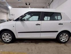 Bila candy/candyweiss Gebraucht 2013 Skoda Fabia Cool Edition Kleinwagen | 5.450 € (Fairer Preis)