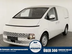Weiss Neu 2024 Hyundai Staria Trend Van | 32.495 €