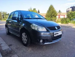 Grau Gebraucht 2010 Suzuki SX4 Club SUV | 3.990 € (Guter Preis)