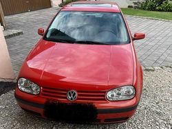 Orange Gebraucht 1999 VW Golf IV Kleinwagen | 1.000 €