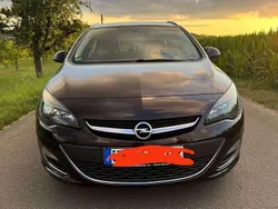 Braun Gebraucht 2013 Opel Astra Sport Kombi | 7.400 € (Teuer)