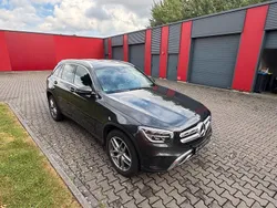Grau Gebraucht 2019 Mercedes GLC220 AMG SUV | 29.800 € (Fairer Preis)