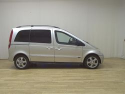 Brillantsilber metallic Gebraucht 2005 Mercedes Vaneo Van / Kleinbus | 2.890 € (Fairer Preis)