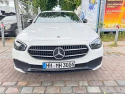Weiß Gebraucht 2022 Mercedes E200 Limousine | 31.990 € (Guter Preis)