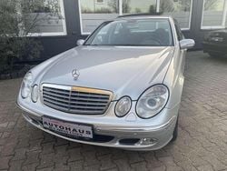 Brillantsilber metalliclack Gebraucht 2005 Mercedes E240 Elegance Limousine | 5.900 € (Fairer Preis)