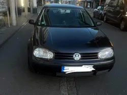 Schwarz Gebraucht 2001 VW Golf IV Edition Kleinwagen | 1.100 € (Superpreis)