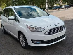 Frozen white Gebraucht 2017 Ford Grand C-Max Van / Kleinbus | 14.950 € (Fairer Preis)