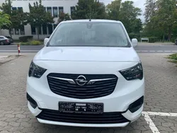 Weiß Gebraucht 2019 Opel Combo Life Edition Van / Kleinbus | 9.699 € (Fairer Preis)