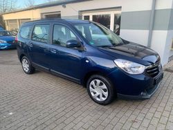 Blau Gebraucht 2016 Dacia Lodgy Lauréate Van / Kleinbus | 10.490 € (Fairer Preis)