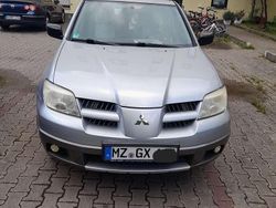 Silber Gebraucht 2005 Mitsubishi Outlander Comfort Edition SUV | 2.000 € (Fairer Preis)