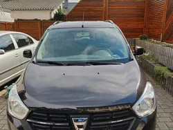 Schwarz Gebraucht 2019 Dacia Lodgy Comfort Van / Kleinbus | 12.500 € (Fairer Preis)