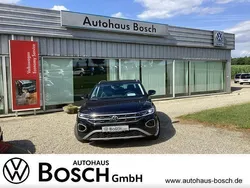 Deep black perleffekt Gebraucht 2024 VW T-Roc Style SUV | 26.875 € (Superpreis)