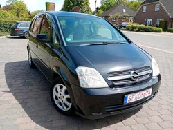 Schwarz Gebraucht 2005 Opel Meriva Van / Kleinbus | 1.480 € (Fairer Preis)
