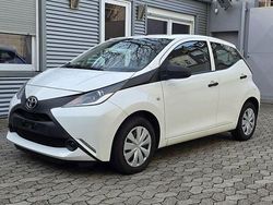 Weiß Gebraucht 2017 Toyota Aygo Kleinwagen | 6.990 € (Fairer Preis)