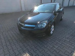 Schwarz Gebraucht 2007 Opel Astra GTC Coupé | 1.400 €