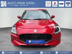 Rot Neu 2025 Suzuki Swift Comfort+ Limousine | 23.380 €
