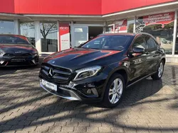 Schwarz Gebraucht 2016 Mercedes GLA180 Urban SUV | 15.190 € (Fairer Preis)
