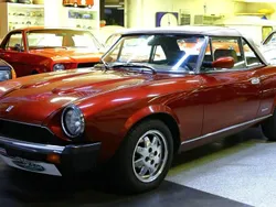 Rot Gebraucht 1987 Fiat Dino Cabrio | 16.950 €