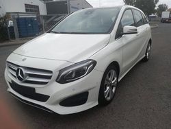 Weiß Gebraucht 2019 Mercedes B200 Van / Kleinbus | 6.499 €