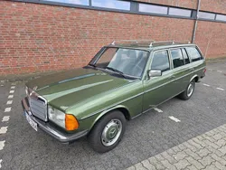 Grün Gebraucht 1984 Mercedes 300 Kombi | 35.000 €