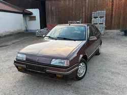 Gebraucht 1992 Renault R9 Limousine | 2.000 €