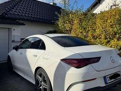 Weiß Gebraucht 2025 Mercedes CLA200 AMG line Coupé | 45.000 € (Teuer)