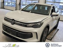 Oryxweiß perlmutteffekt Gebraucht 2024 VW Tiguan Life SUV | 32.448 € (Fairer Preis)