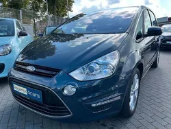 Grau Gebraucht 2014 Ford S-MAX Titanium Van / Kleinbus | 14.980 €
