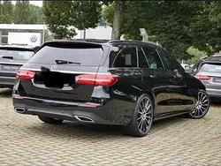 Schwarz Gebraucht 2019 Mercedes E300 AMG line Kombi | 30.599 € (Teuer)