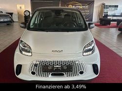 Weiß Gebraucht 2021 Smart ForFour Electric Drive Limousine | 8.900 € (Fairer Preis)