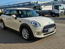 Weiß Gebraucht 2017 Mini ONE Kleinwagen | 8.999 € (Guter Preis)